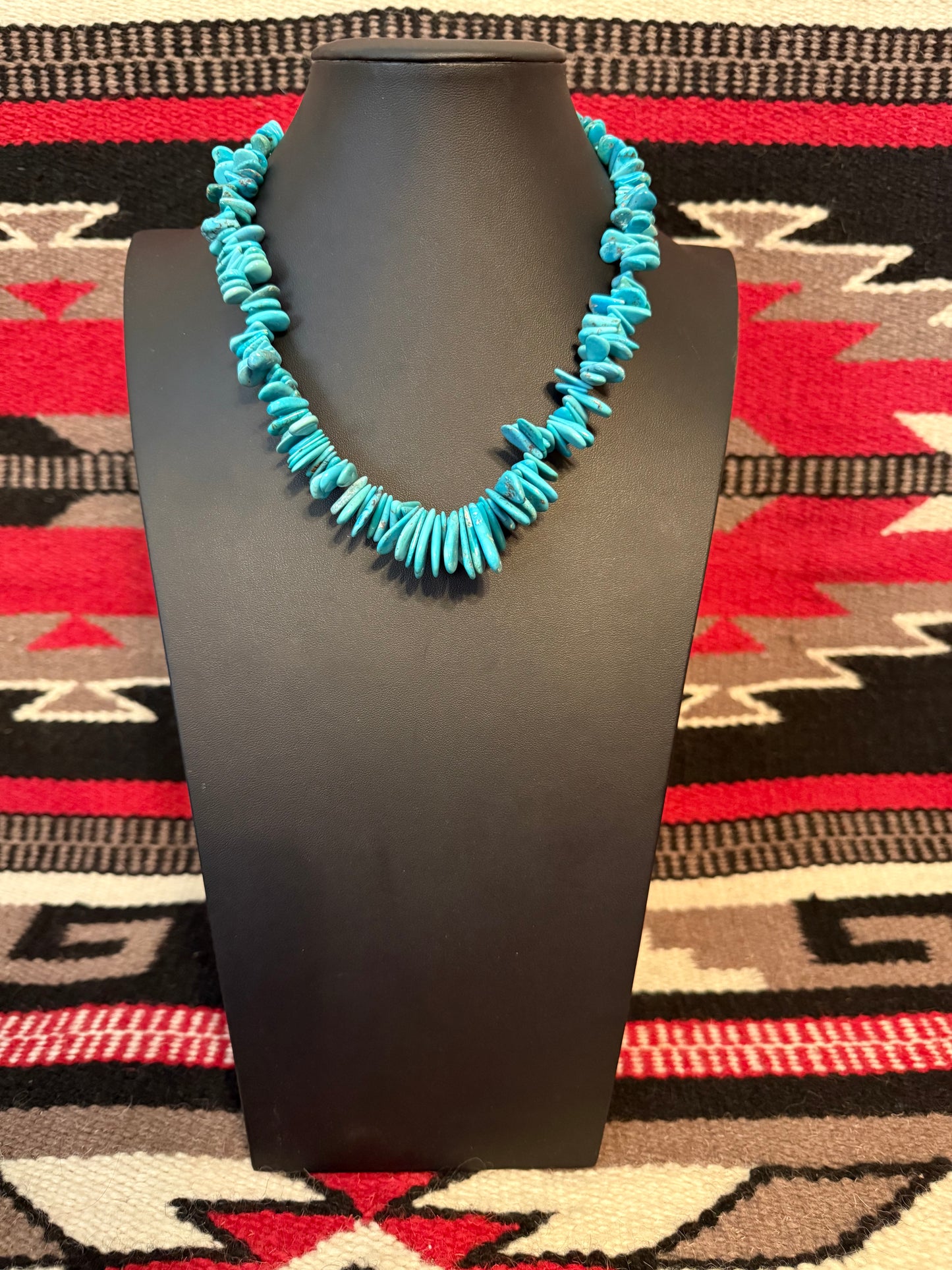 Turquoise Graduated Tab Necklace 18" Long