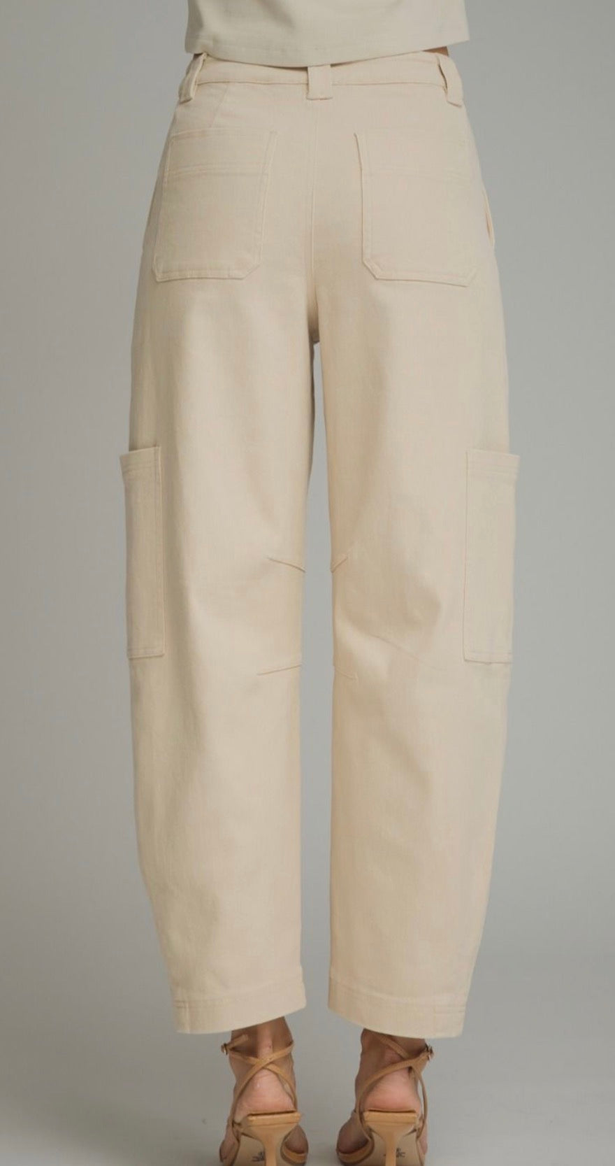 z Cream Cargo Pocket Jeans with a Slight Barrel
