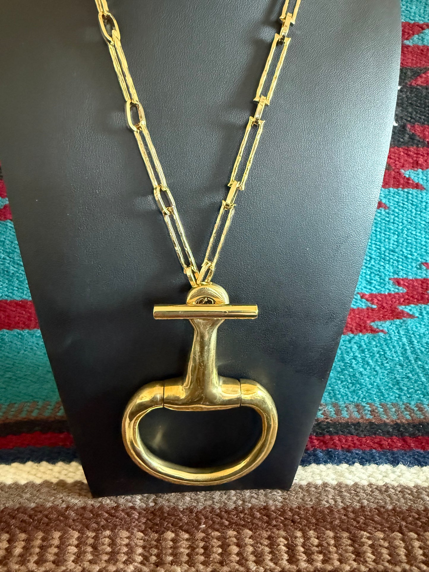 v2 Large Single Snaffle Gold Link Chain Necklace 18" Long
