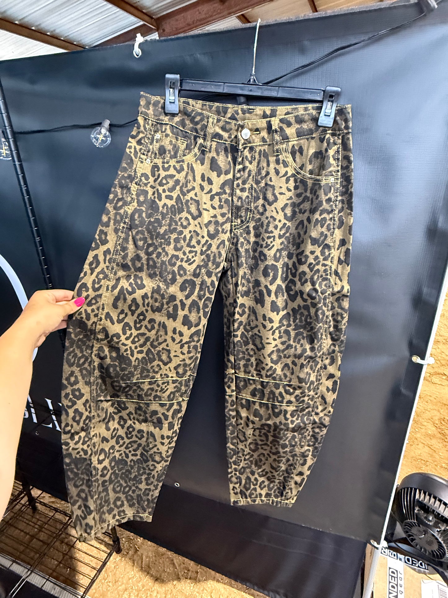 z Barrel Wide Leg Jeans with Pockets
