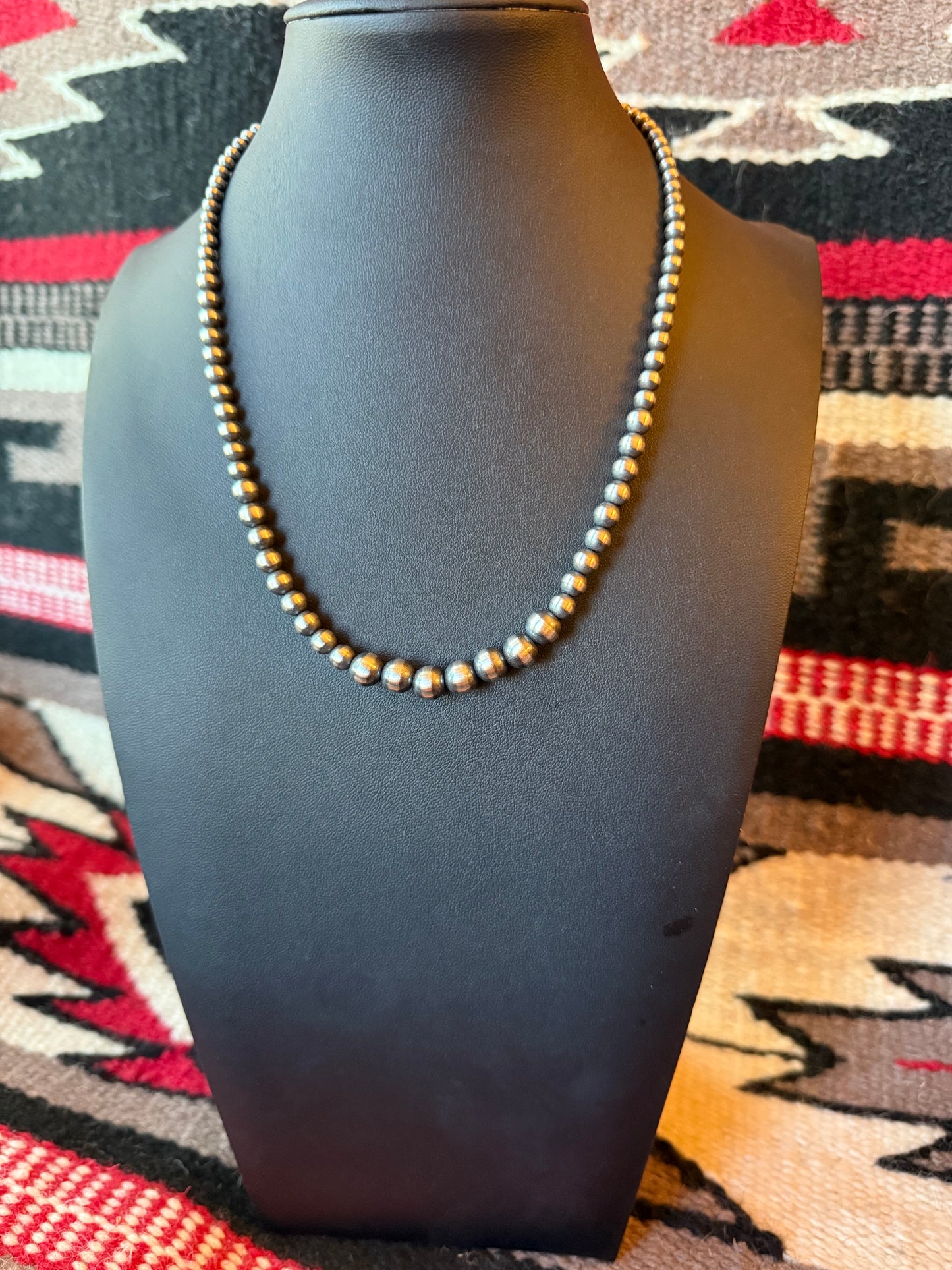Grduated 1 Sterling Silver Navajo Pearl Necklace 18" Long
