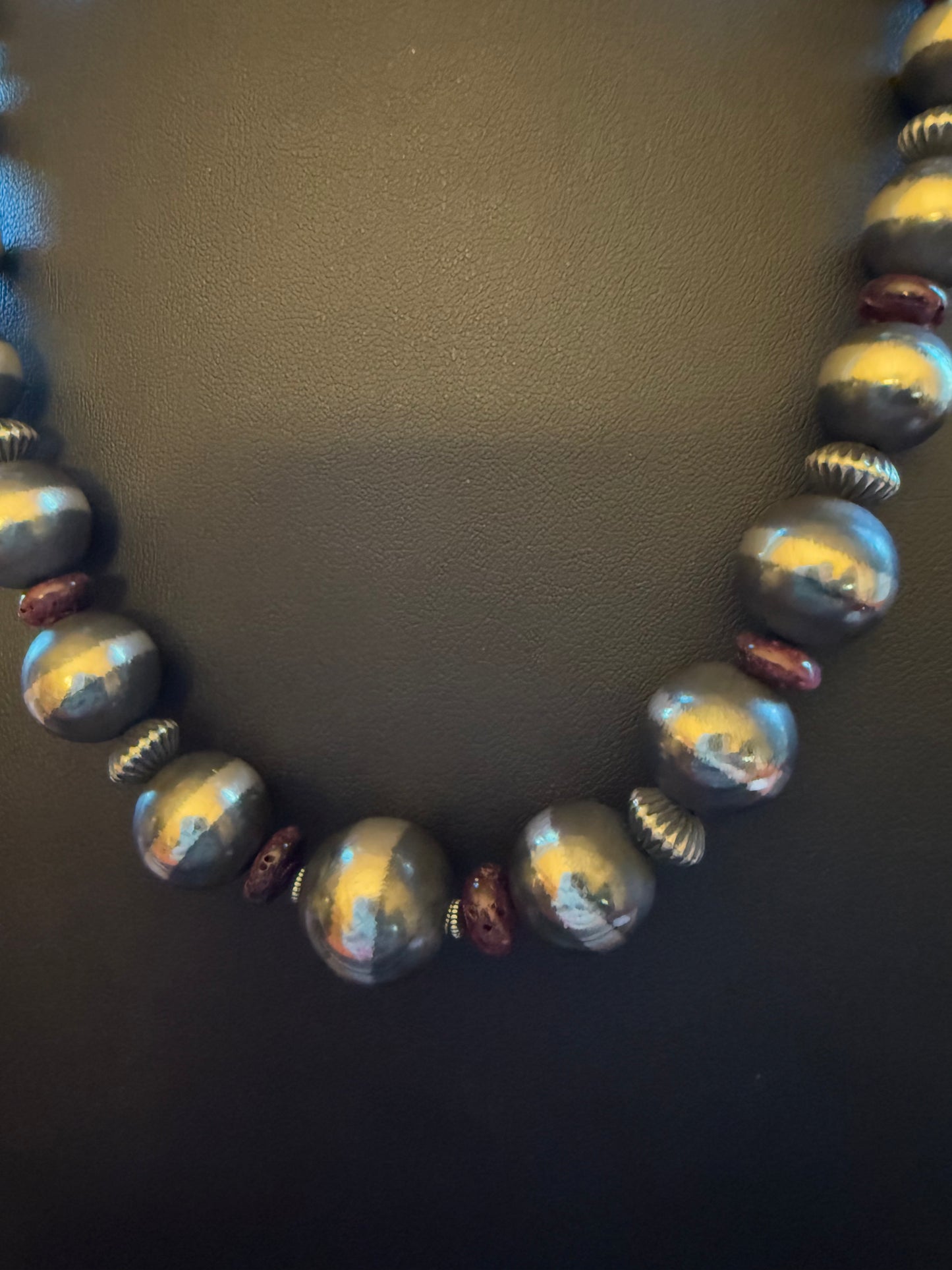Navajo Pearl Necklace with purple spiny accents 18" Long