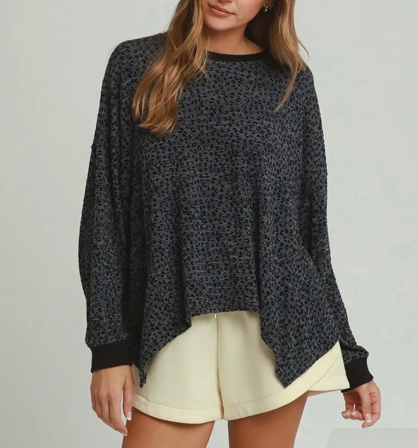 z   Leopard Velvet Uneven Hem Top Navy