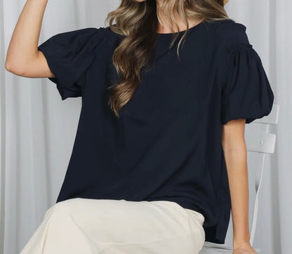 z   Simplicity with a Puff Sleeve Top