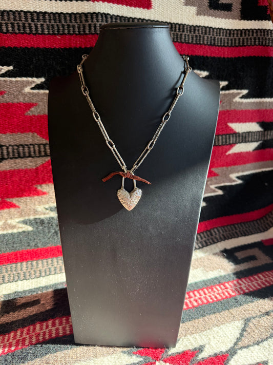 v2   Silver Link Chain Necklace with a Hammered Silver Heart 20" +1 3/4" Drop