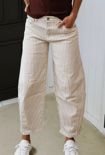 z   Striped Casual Barrel Jeans