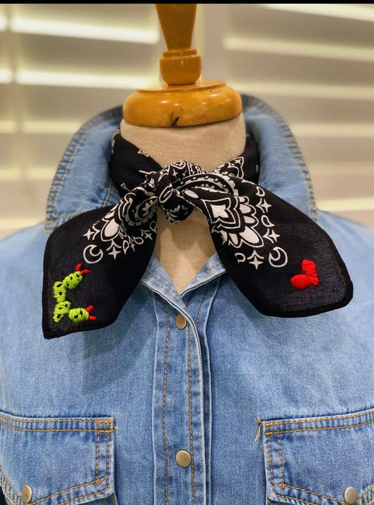 B   Cactus Bandana  Black