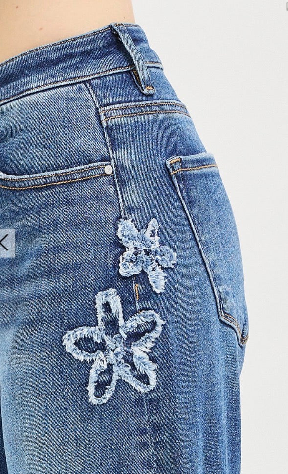 z   Risen Dark Washed Flower Patch Cropped Barrel Jeans