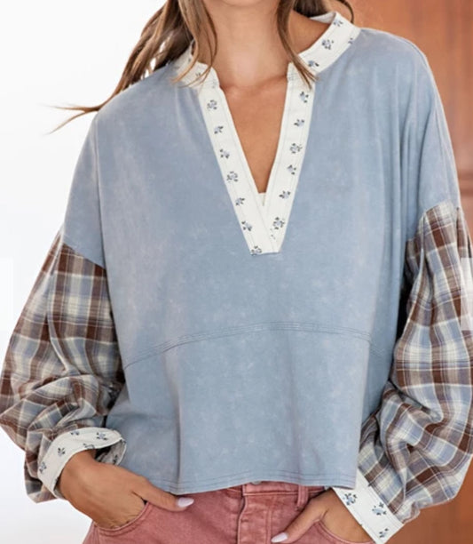 z   Mineral Washed Floral Trim Plaid Contrast Top