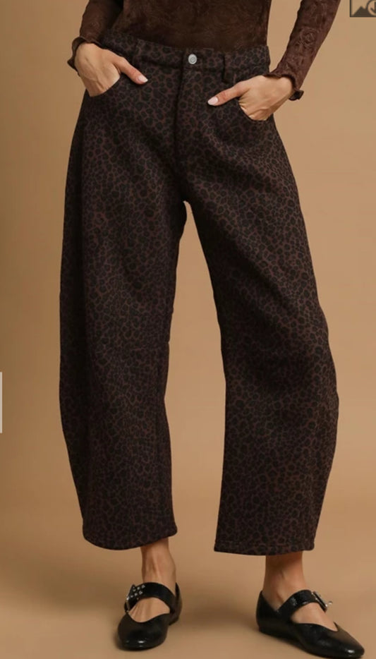 z   Leopard Print Non Stretch Wide Leg Pants