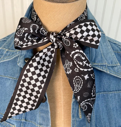 Twilly Luck Be A Paisley