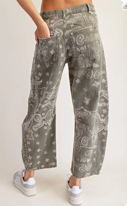 z   Mineral Washed Paisley Printed Barrel Jeans