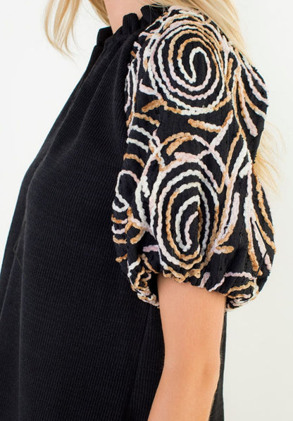 z   Circle Embroidered Detailed Puffed Sleeve Top