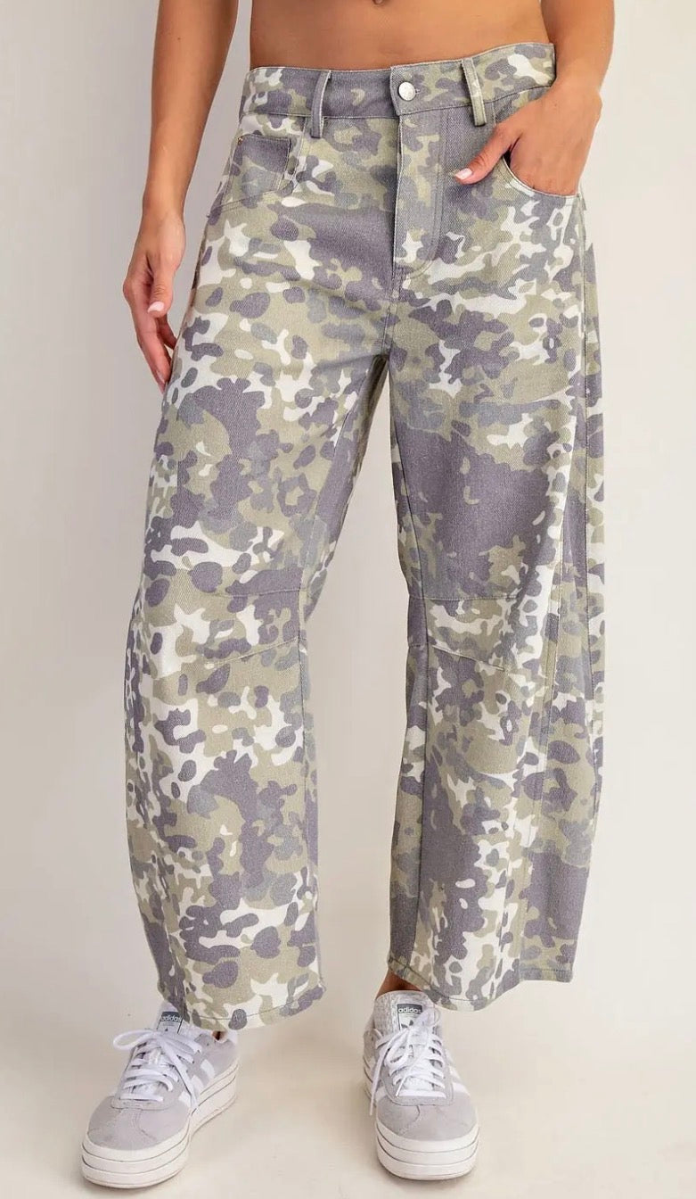 z   Soft Washed Camo Barrel Jeans