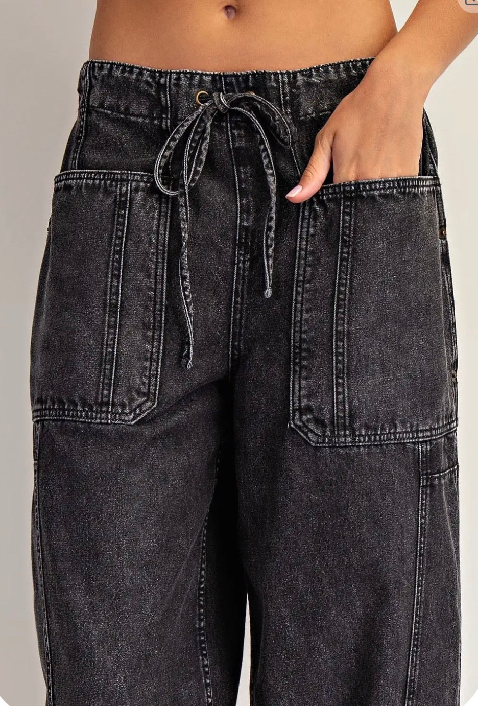 z   Black Cropped Drawstring Pants
