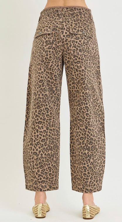 z   Risen Leopard Print Barrel Jeans