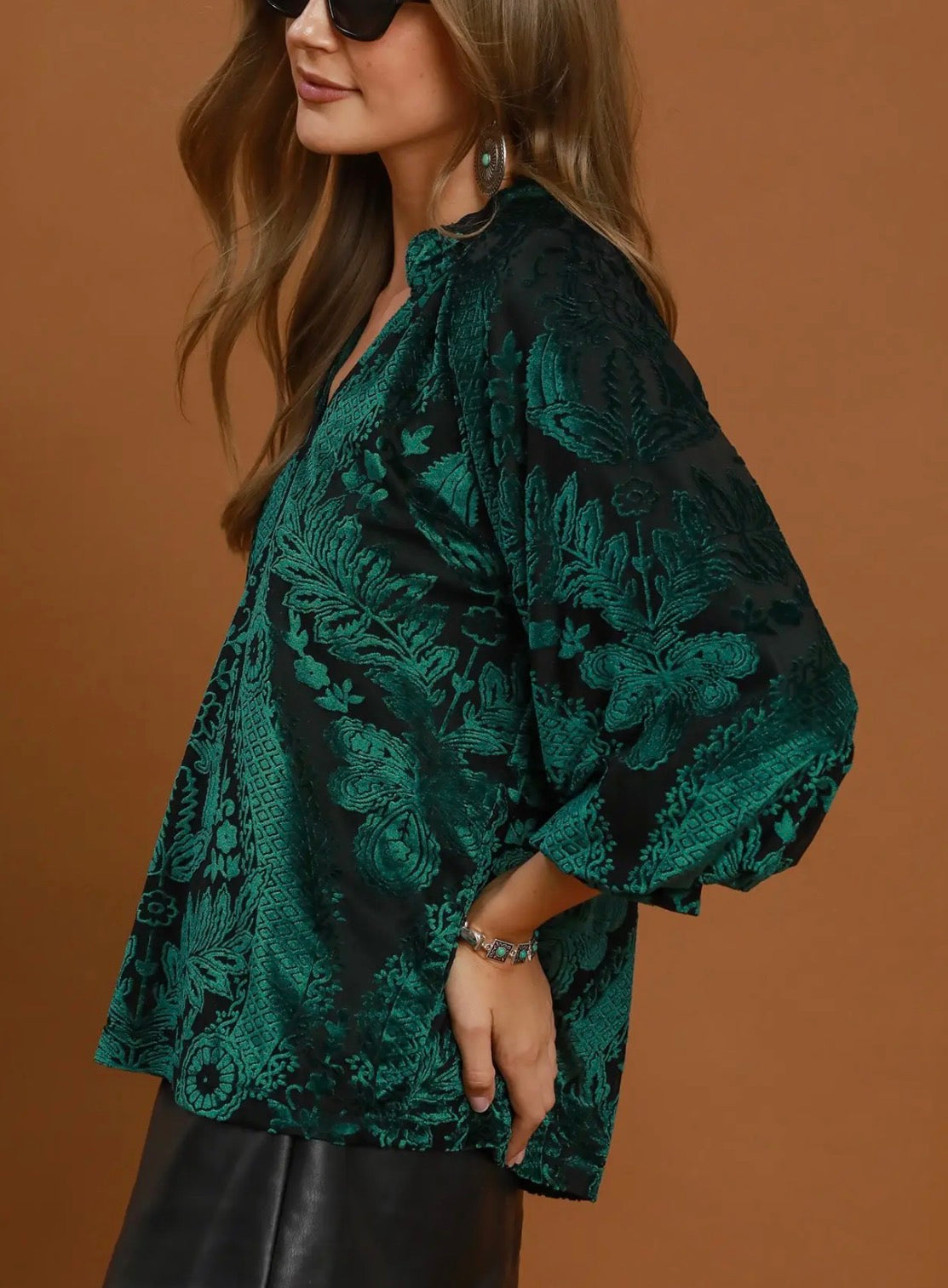 z   Damask Print Velvet Split Top Hunter Green