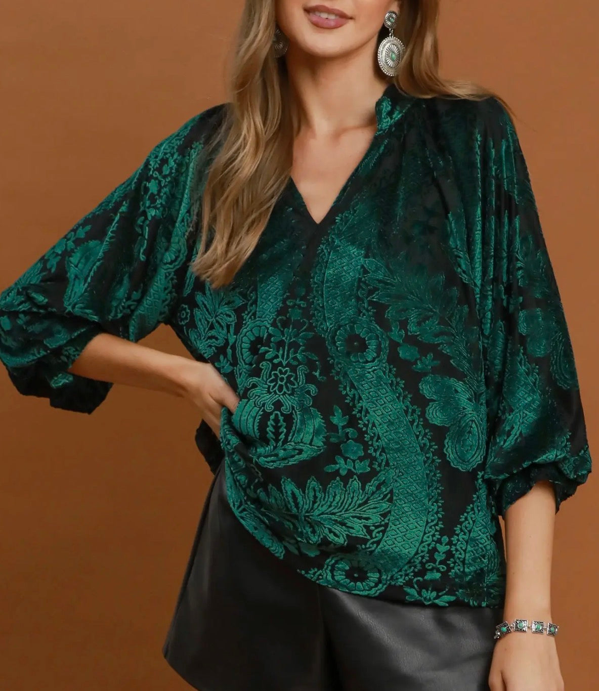 z   Damask Print Velvet Split Top Hunter Green