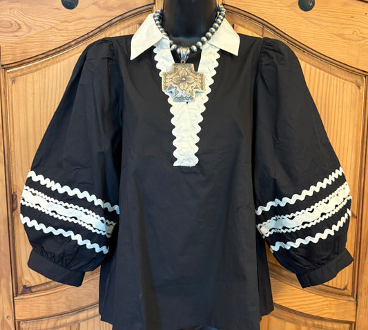 z   Puffed Sleeve Detailed Trim Top