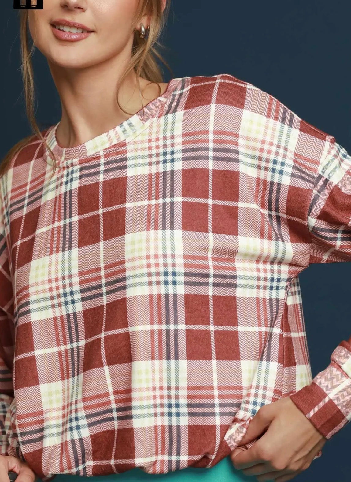 z   Plaid Pullover Top with Bubble Hem