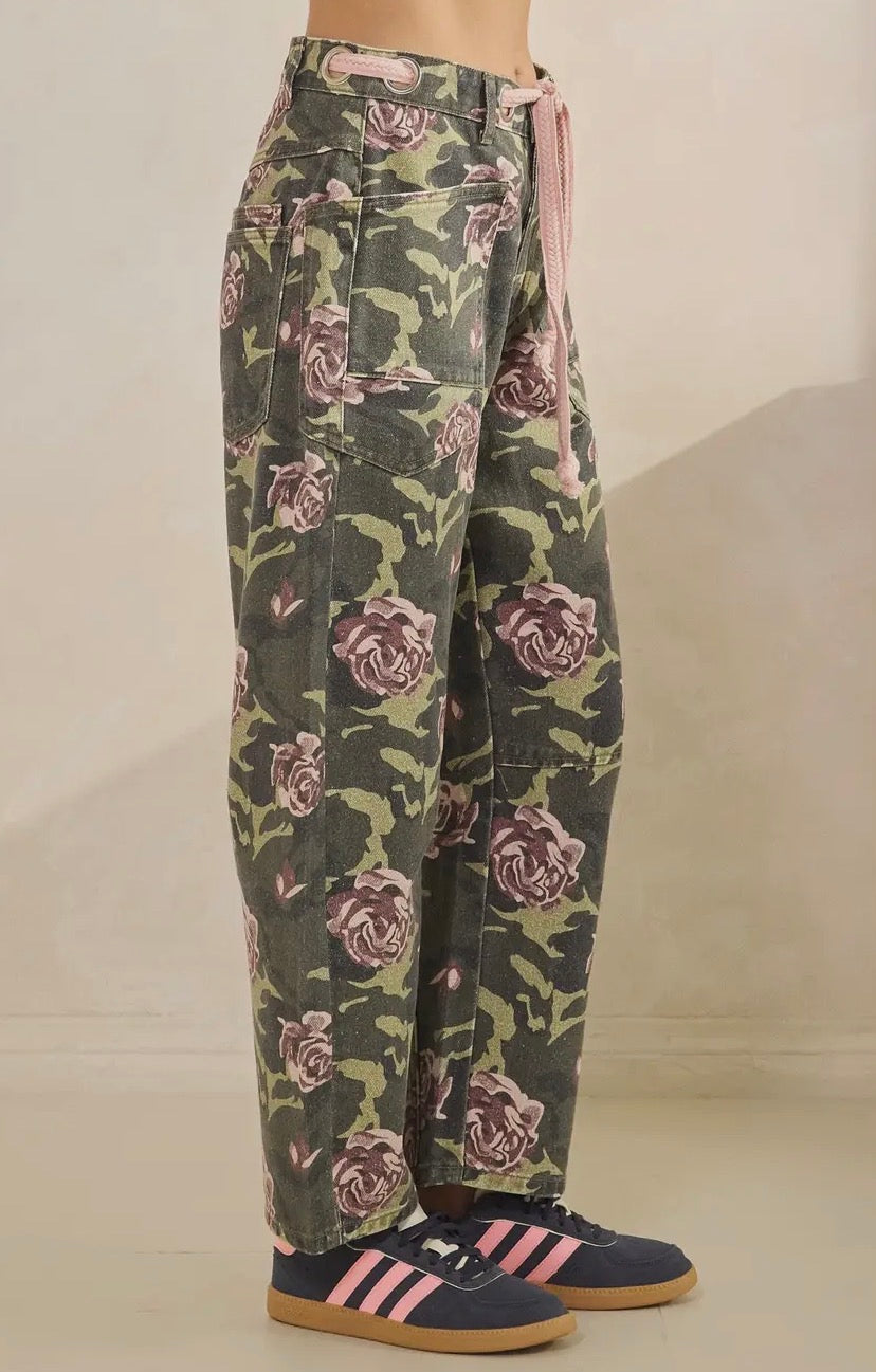 z   Camo Floral Barrel Jeans