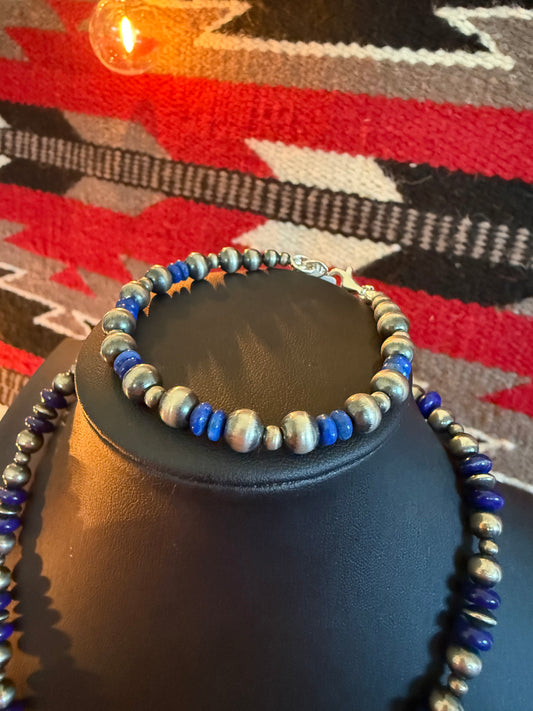 7mm Sterling Silver Mixed Navajo Pearls with Lapis Bracelet