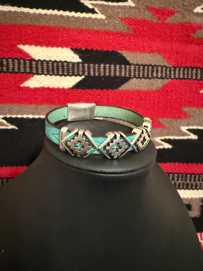 LI   Southwest Rhombus Turquoise Leather Bracelet