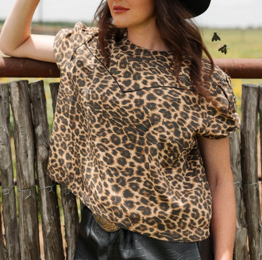 z   On The Prowl Leopard Top