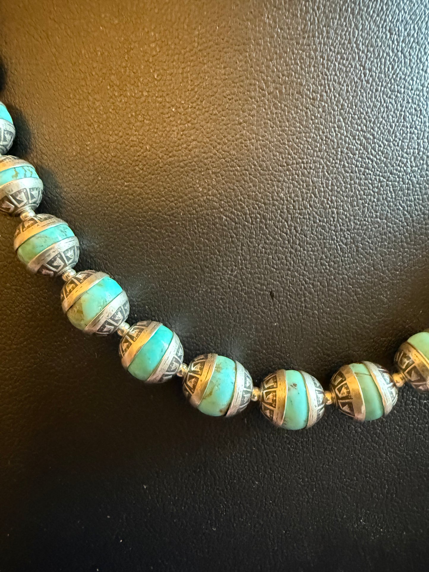 LI  Kingman Turquoise Aztec Necklace 16" Long with 2" Extender